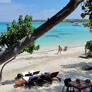 Blue Island Hotel